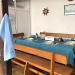 стела Vilă *