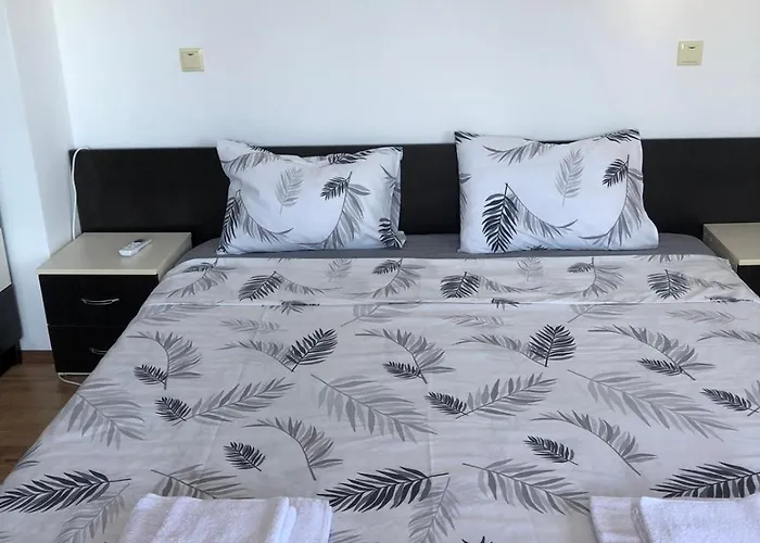 стела Sinemorec